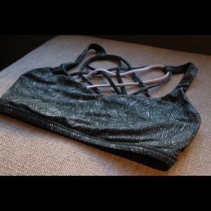 lulu lemon free to be sports bra